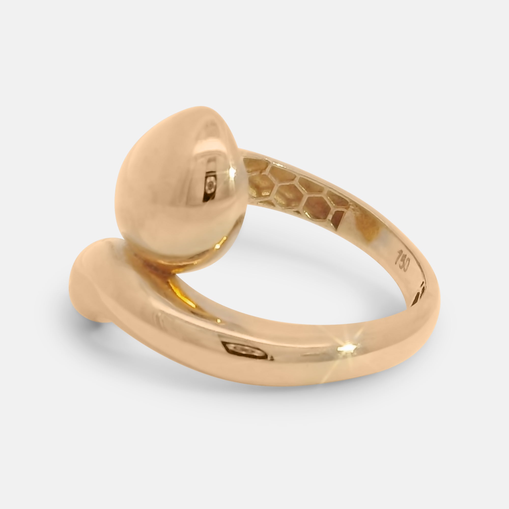 Chunky Huggy Ring
