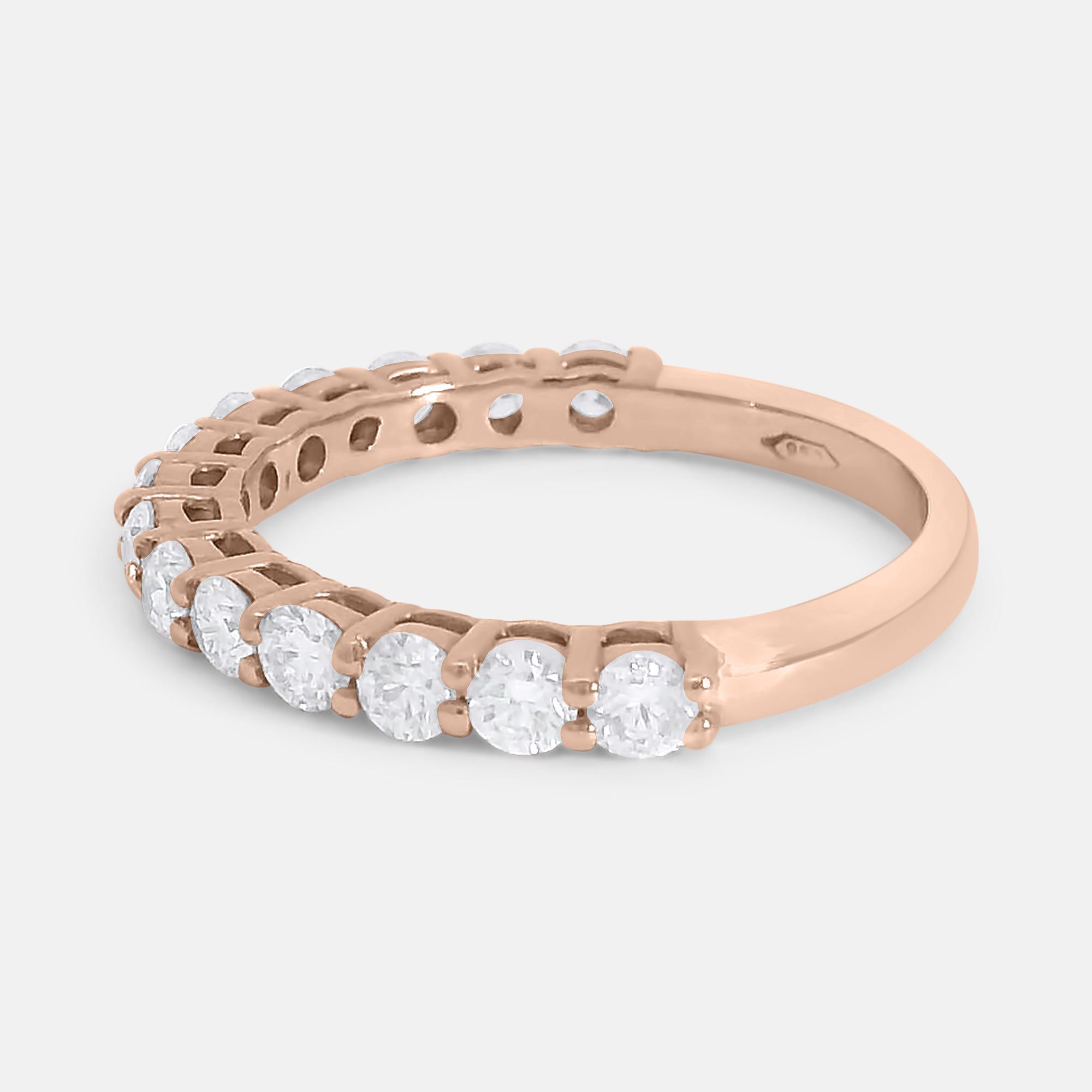 Half Pave Diamond Band (0.9tcw)