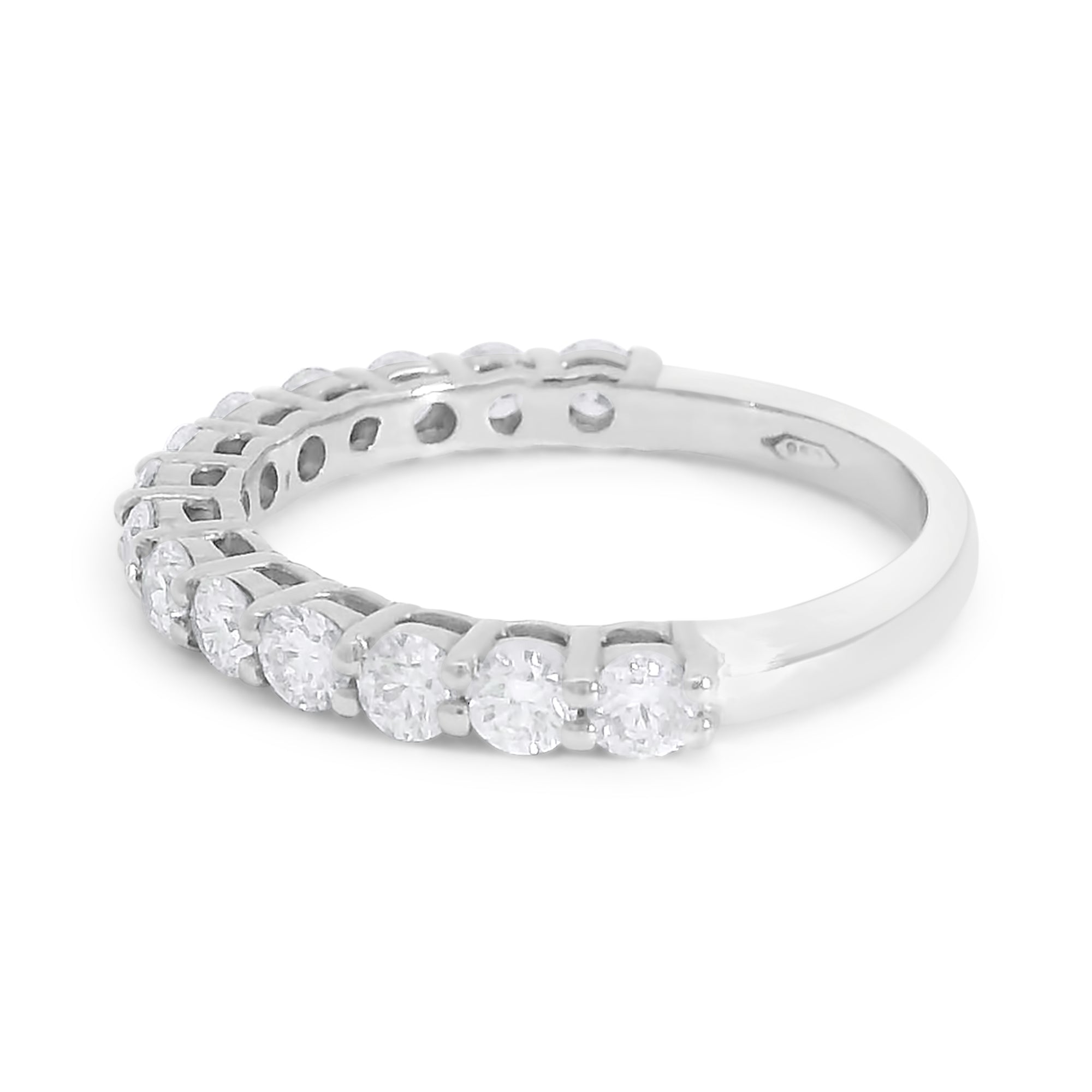 Half Pave Diamond Band (0.9tcw)