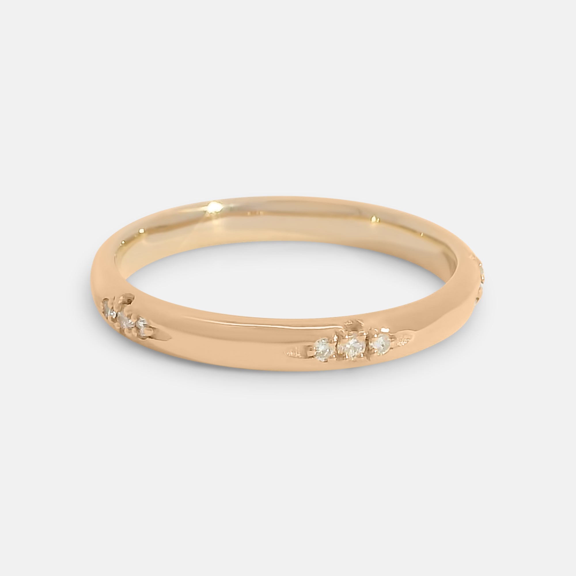 Diamond Cluster Rounded Band