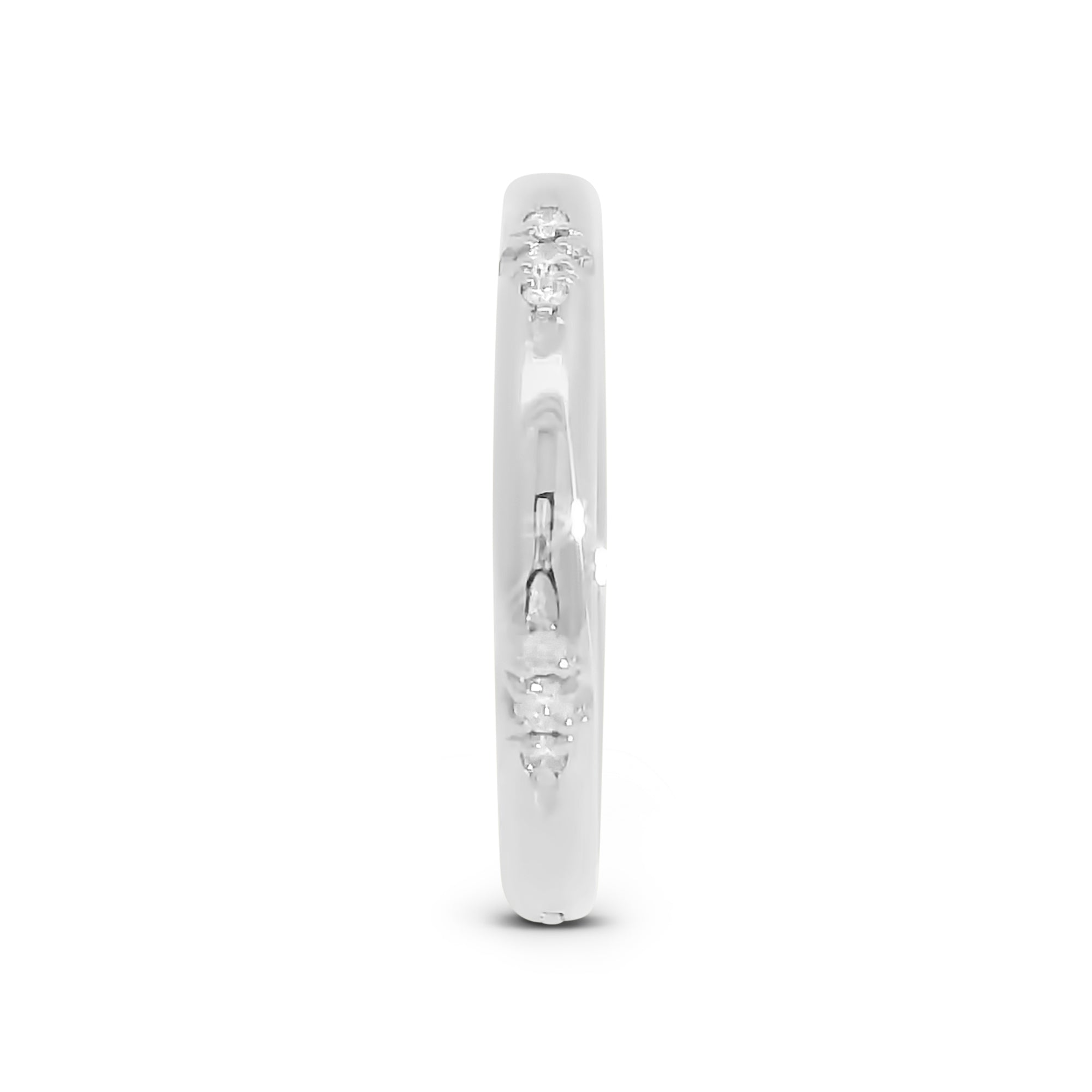 Diamond Cluster Rounded Band