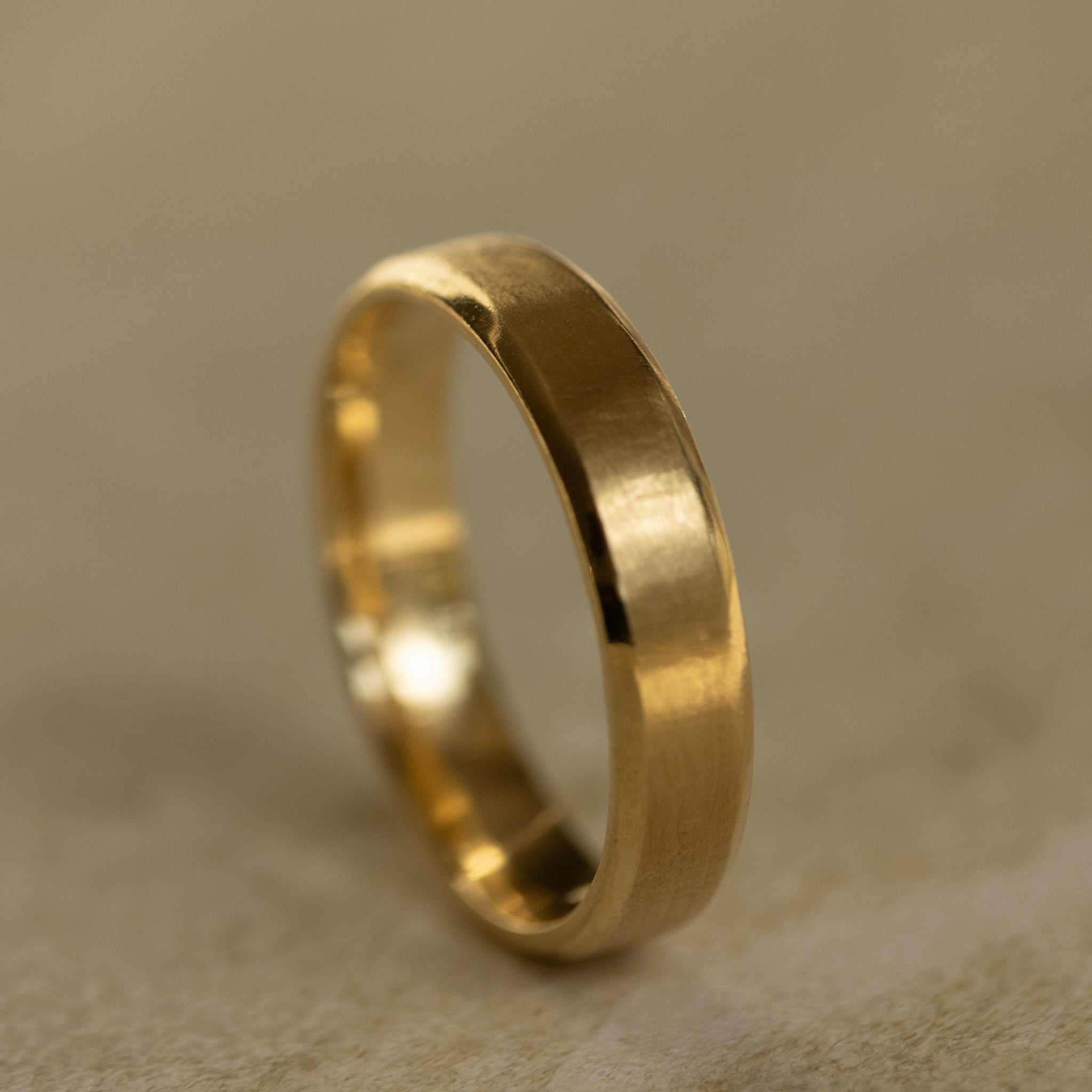 Beveled Edge Brushed Cigar Band 4mm