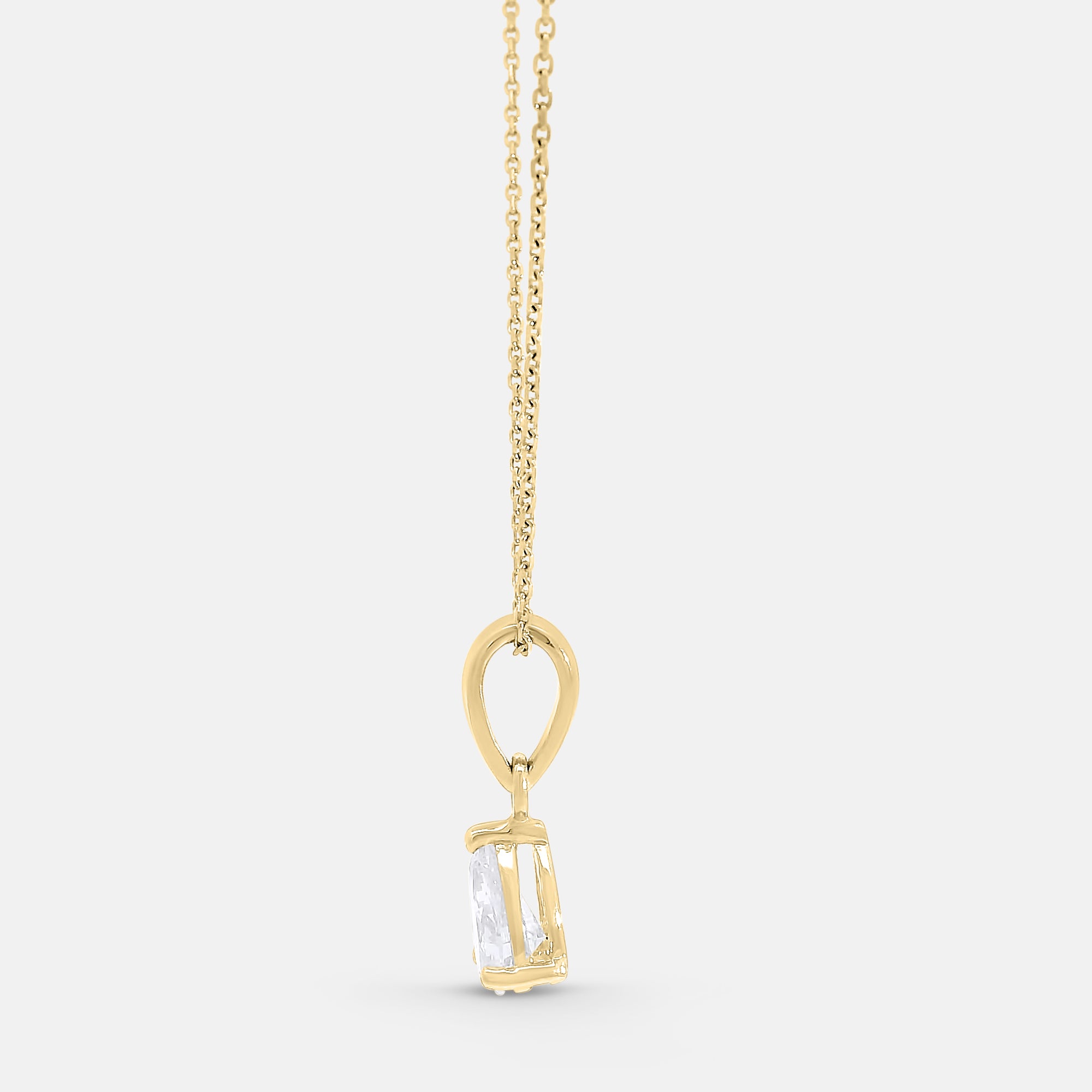 Pear Shape Diamond Pendant (0.6tcw)