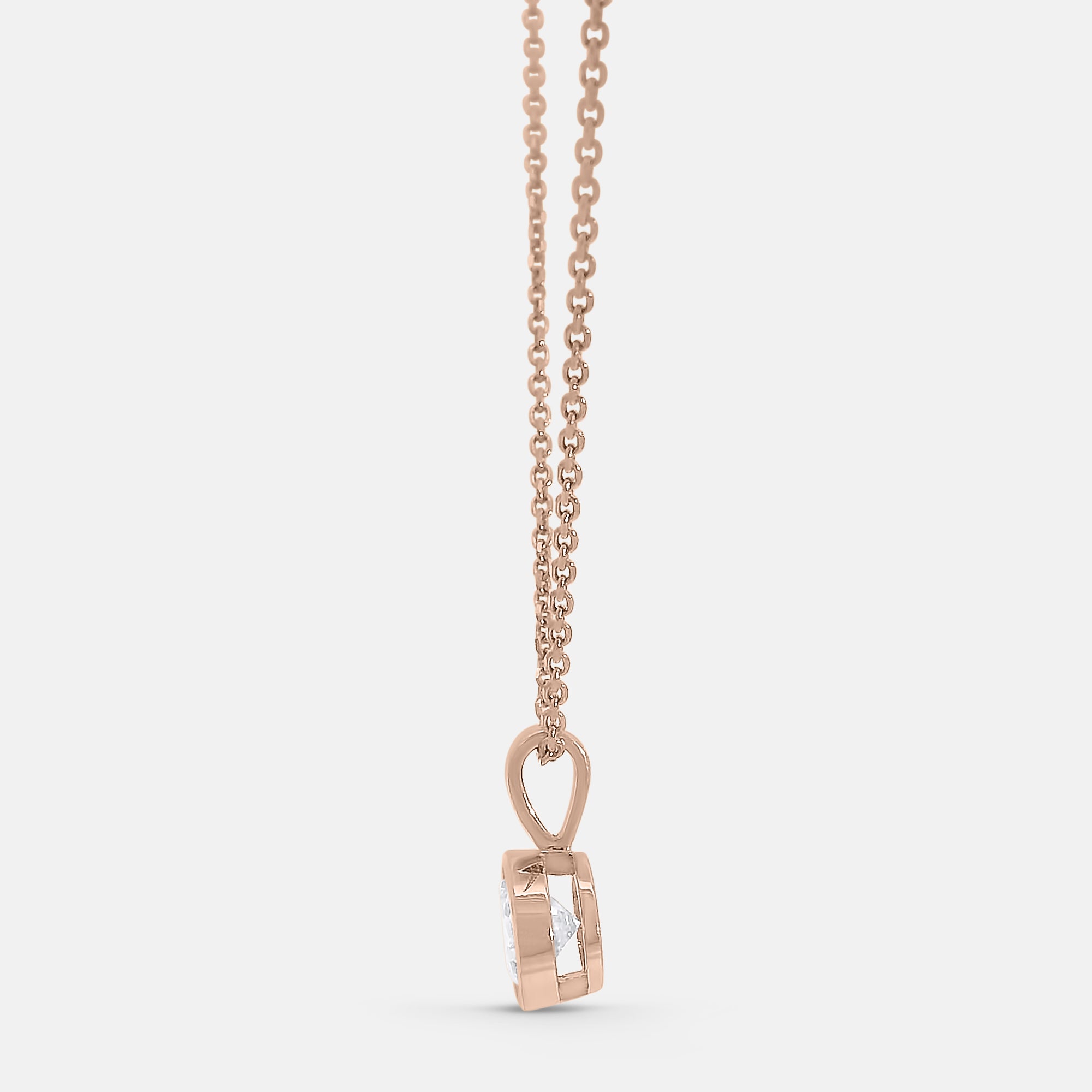 Brilliant/Round Bezel Diamond Pendant w/ Chain