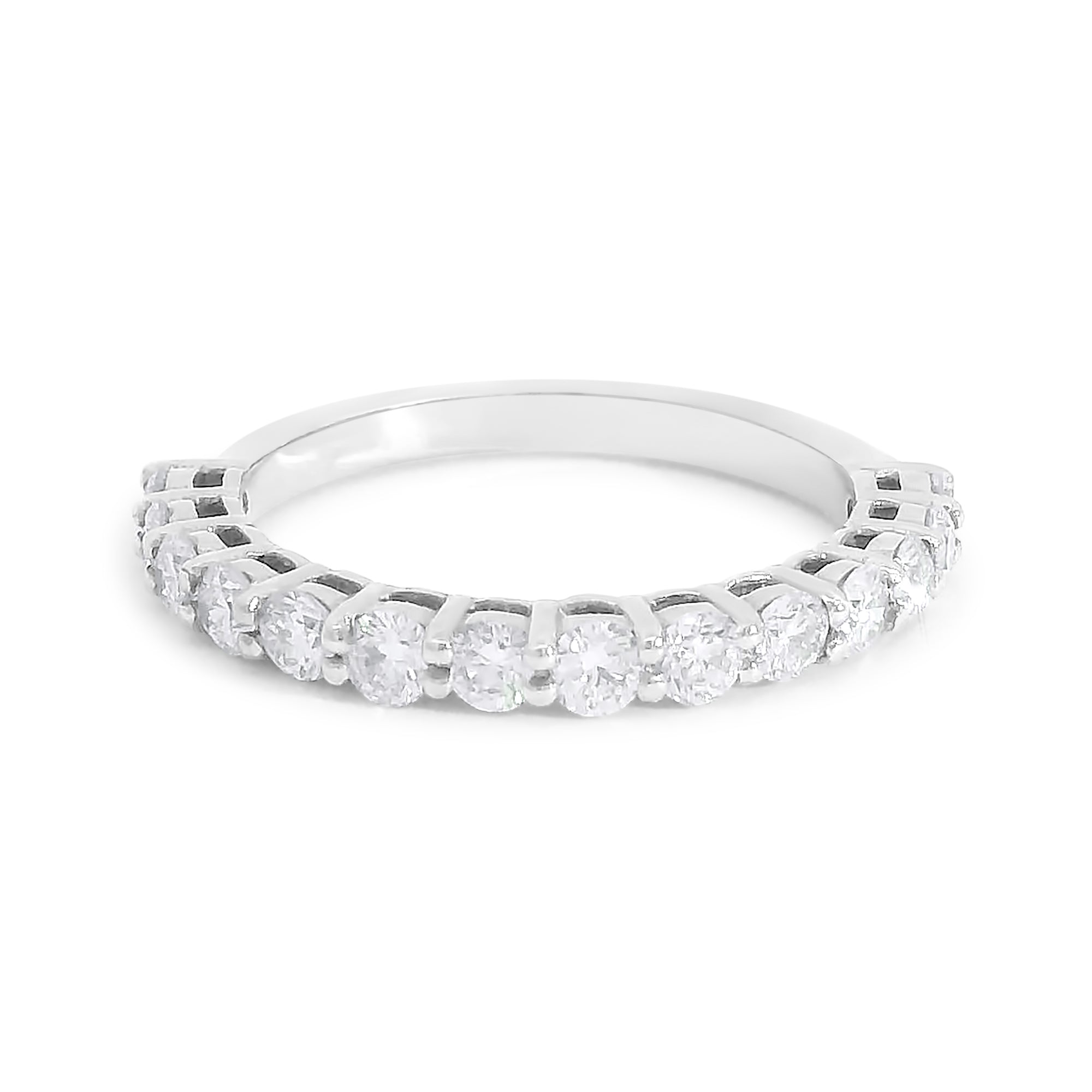 Half Pave Diamond Band (0.9tcw)