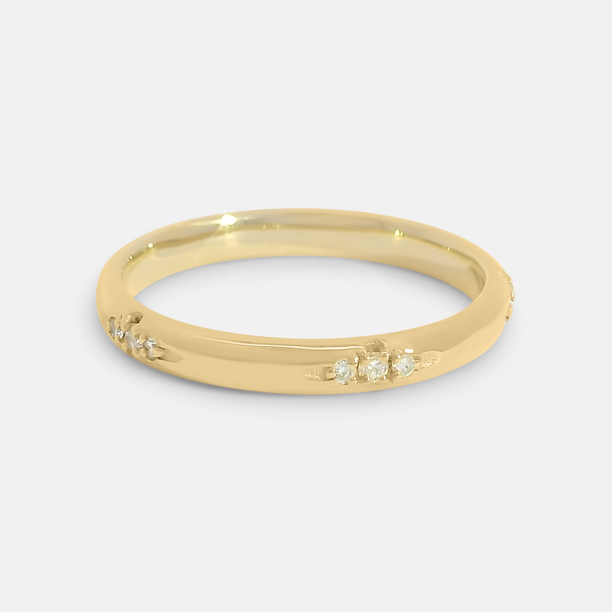 Diamond Cluster Rounded Band