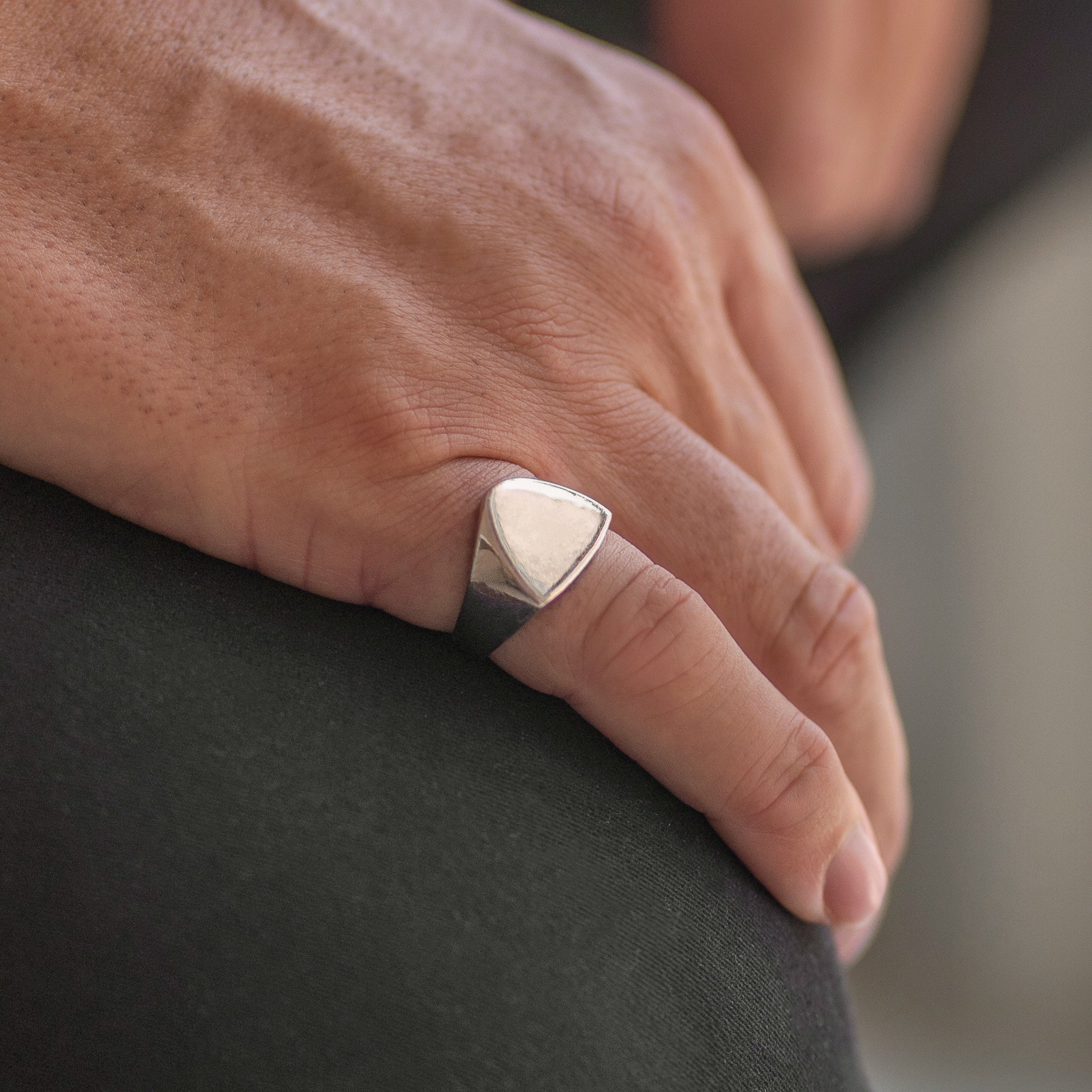 Tri Solid Signet Ring